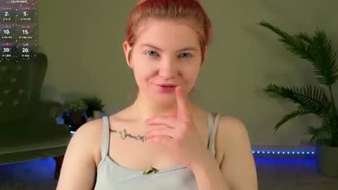 Snapshot of mila_taylorrr chatting on June 2026 04:49:01 PM Lisa online show from June 2026 04:49:01 PM
