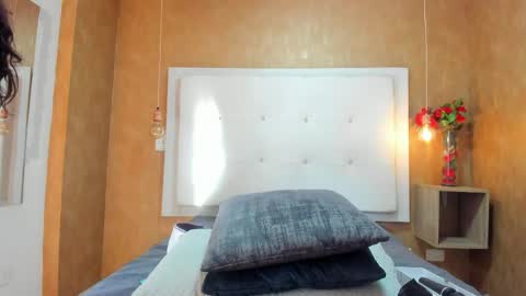 Snapshot of milaa_petite chatting on May 2026 09:01:01 PM online show from May 2026 09:01:01 PM