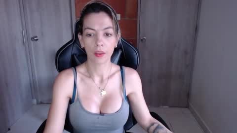 Snapshot of milacoxx8819 chatting on March 2025 01:49:02 PM milacoxx8819 online show from March 2025 01:49:02 PM