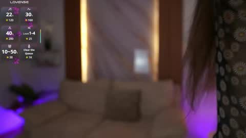 milacrave online show from November 2025 11:47:01 AM