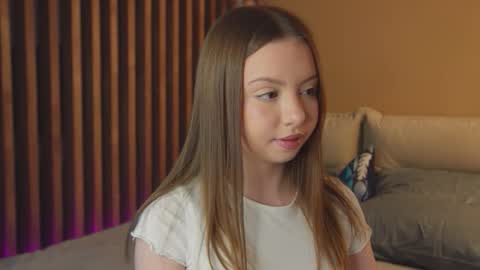 Mila online show from March 2026 03:07:01 PM