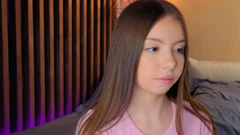 Mila online show from April 2026 03:07:01 PM