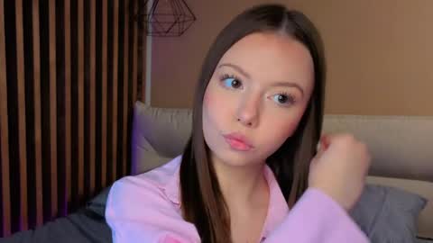 Snapshot of milaice chatting on May 2026 03:50:02 PM Mila online show from May 2026 03:50:02 PM
