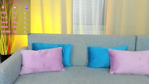 Mila online show from September 2025 08:08:02 PM