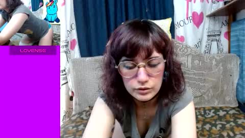 Mila-Lunala online show from September 2025 07:59:01 PM