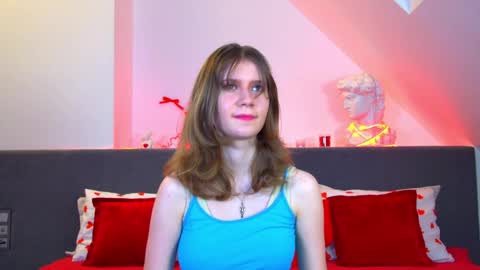 Mila online show from March 2026 06:33:01 PM