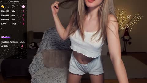 Snapshot of milamurrr_ chatting on January 2025 01:13:01 PM Milana online show from January 2025 01:13:01 PM