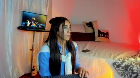 Snapshot of milan_roux chatting on April 2026 03:20:01 AM Milane online show from April 2026 03:20:01 AM