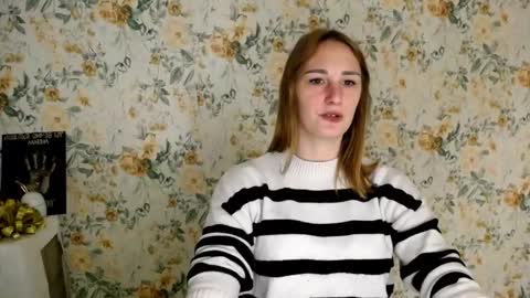 Snapshot of milana_cutie_ chatting on October 2025 05:49:02 AM Milana online show from October 2025 05:49:02 AM