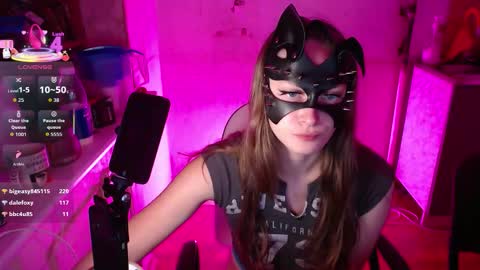 Snapshot of milana_sexwife chatting on October 2025 04:51:02 PM Dan and Milana online show from October 2025 04:51:02 PM