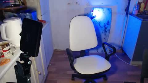 Snapshot of milana_sexwife chatting on October 2025 05:15:02 AM Dan and Milana online show from October 2025 05:15:02 AM