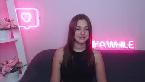 Snapshot of milanaangelas chatting on December 2024 02:24:02 PM milanaangelas online show from December 2024 02:24:02 PM