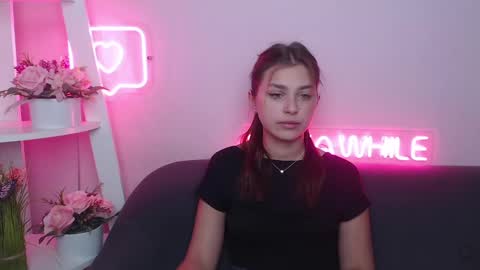 Snapshot of milanaangelas chatting on January 2025 05:51:01 AM milanaangelas online show from January 2025 05:51:01 AM
