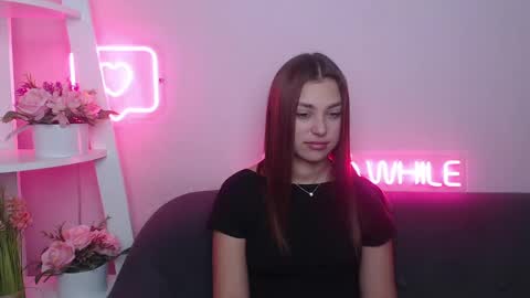 Snapshot of milanaangelas chatting on January 2025 05:47:02 AM milanaangelas online show from January 2025 05:47:02 AM