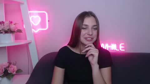 Snapshot of milanaangelas chatting on February 2025 08:56:02 AM milanaangelas online show from February 2025 08:56:02 AM