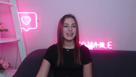 Snapshot of milanaangelas chatting on February 2025 05:48:02 AM milanaangelas online show from February 2025 05:48:02 AM