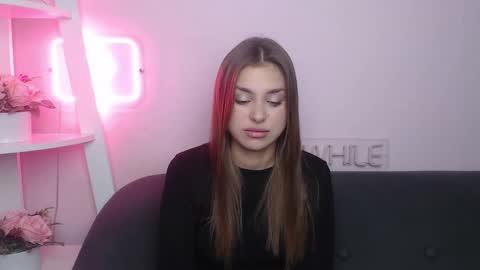 Snapshot of milanaangelas chatting on October 2025 07:47:01 PM milanaangelas online show from October 2025 07:47:01 PM