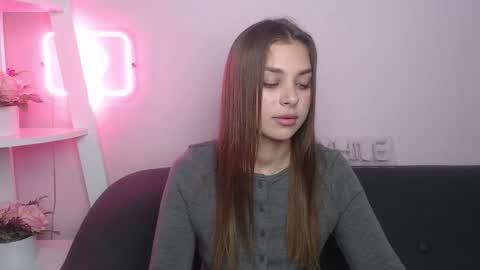 milanaangelas online show from November 2025 08:46:02 PM