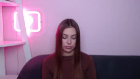 milanaangelas online show from February 2026 06:10:01 AM