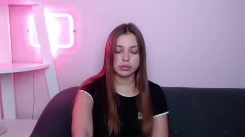 milanaangelas online show from March 2026 08:45:01 PM