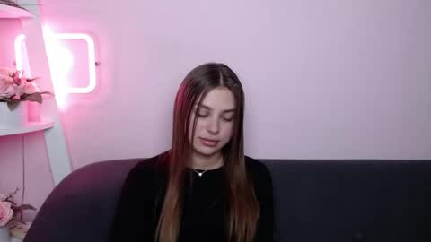 milanaangelas online show from April 2026 04:55:01 PM