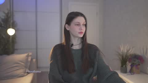 Milana   online show from February 2025 05:44:01 PM