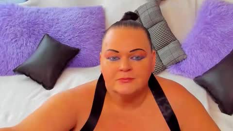 Snapshot of milanabiegert chatting on October 2025 11:30:01 AM Lana online show from October 2025 11:30:01 AM