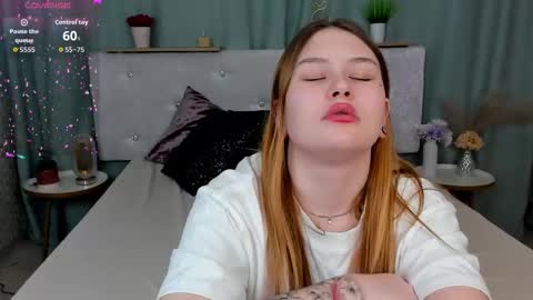 milanaxhoney online show from February 2026 02:01:02 AM