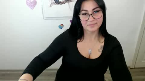 Snapshot of milania_milaa chatting on October 2025 01:00:01 PM milania_milaa online show from October 2025 01:00:01 PM