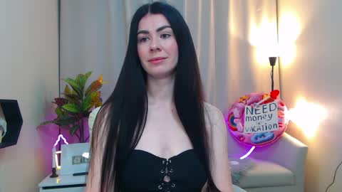 Snapshot of milasecretsss chatting on May 2026 06:43:01 AM milasecretsss online show from May 2026 06:43:01 AM