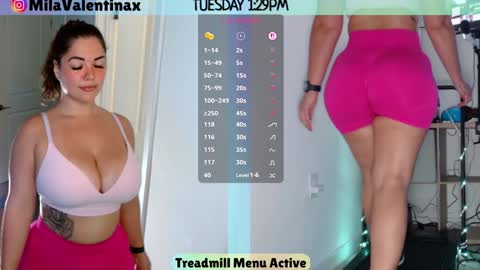 Mila Valentina online show from September 2025 05:27:01 PM