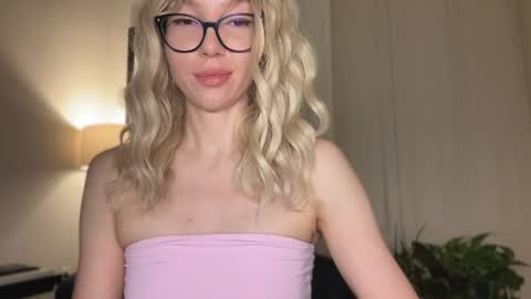 Mila online show from June 2026 05:29:01 PM