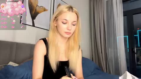 Millla online show from October 2025 06:28:02 PM