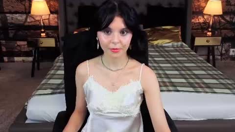 Snapshot of milena_lynn chatting on June 2026 12:59:01 PM Milena online show from June 2026 12:59:01 PM