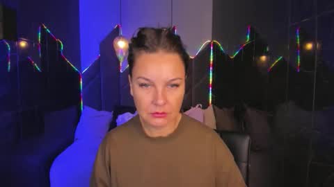 Milena online show from September 2025 04:47:01 AM