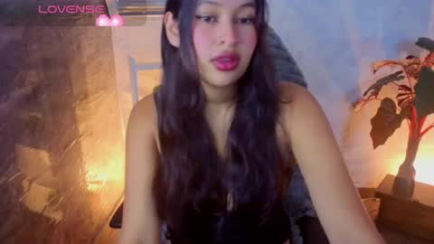 Snapshot of milenka_5 chatting on June 2026 05:02:02 PM Milenka online show from June 2026 05:02:02 PM