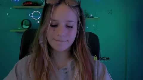 Sweet Miles online show from February 2026 08:18:01 PM