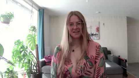 Milf Tara36 online show from September 2025 09:47:02 AM