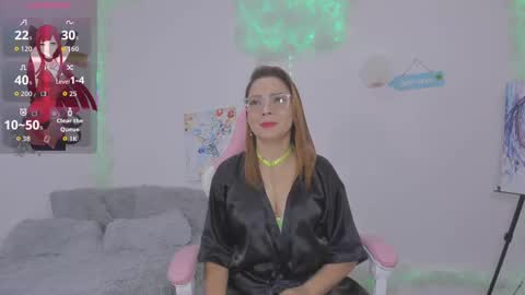 Snapshot of milfaaura chatting on October 2025 02:32:02 AM Aura online show from October 2025 02:32:02 AM