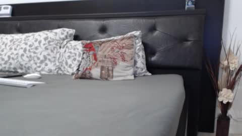 Snapshot of milfbiglips38 chatting on February 2025 12:21:02 PM milfa online show from February 2025 12:21:02 PM