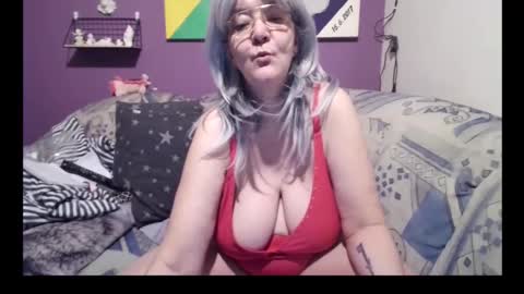 Snapshot of milfchantal chatting on March 2025 03:49:01 PM Milfchantal online show from March 2025 03:49:01 PM