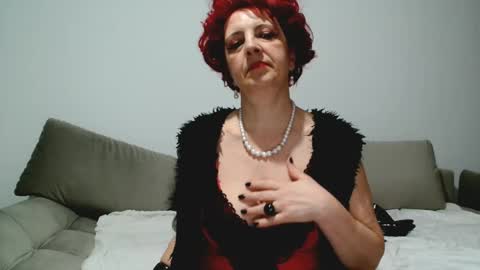 Milfsupreme online show from February 2025 08:57:01 PM