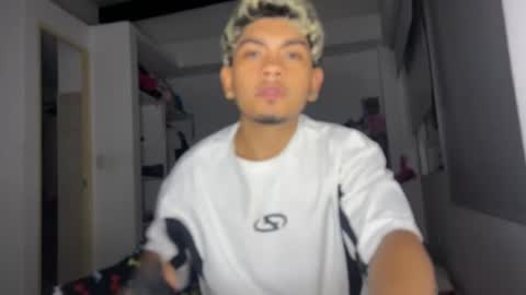 milixxht online show from March 2026 05:37:02 AM