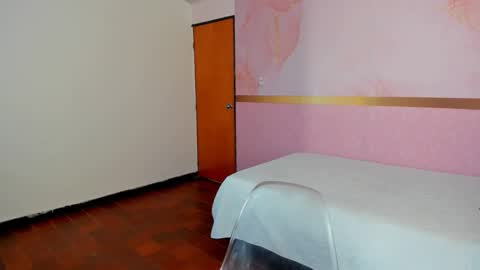 S O F I A online show from September 2025 12:18:02 PM