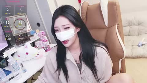 Snapshot of milksola chatting on May 2026 12:24:02 PM milksola online show from May 2026 12:24:02 PM