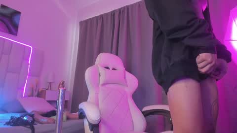 Snapshot of milkwhore1 chatting on April 2026 08:13:02 PM Michelle online show from April 2026 08:13:02 PM