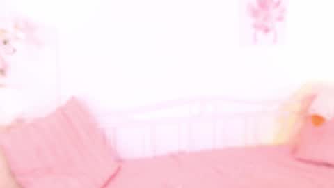 milky_0 online show from October 2025 11:12:02 PM