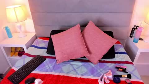 milky__boobs699 online show from April 2026 12:39:01 PM