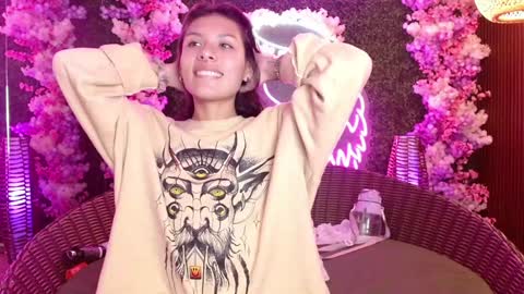 MILLA online show from December 2024 07:18:01 PM