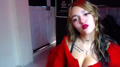 Snapshot of millacounisslosexanal chatting on January 2025 04:30:02 PM Violeta online show from January 2025 04:30:02 PM